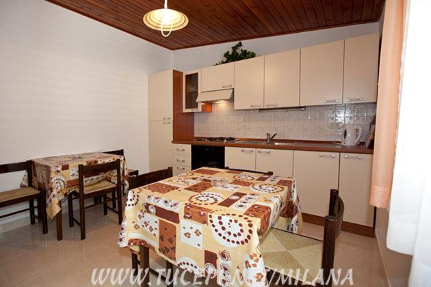 Apartments Milana Tučepi Exterior foto